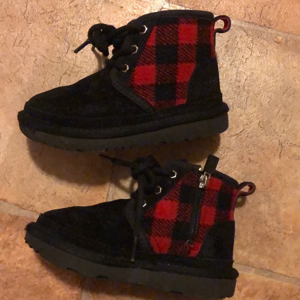 Little Boys Ugg boots